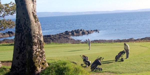 Chateau By The Sea Sleeps 6!! Chalet Red Castle