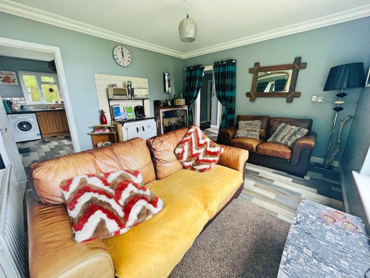 Chalet Chateau By The Sea Sleeps 6!! Red Castle